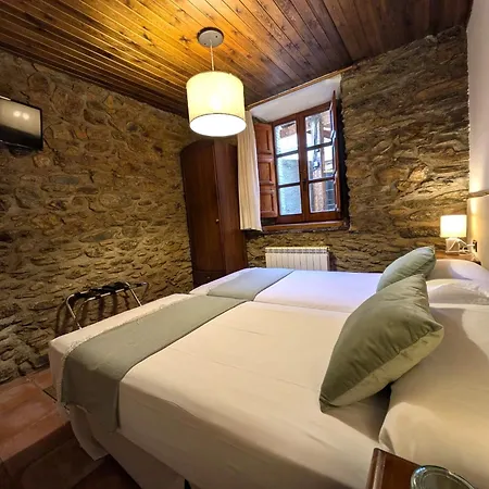 Hotel Fonda Dels Pics